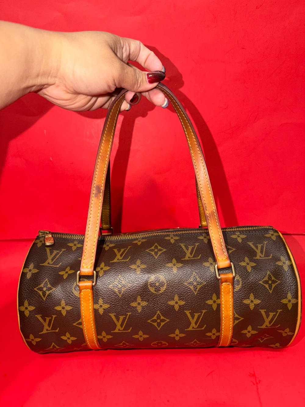 LOUIS VUITTON Papillon Handbag - Picture 2 of 11